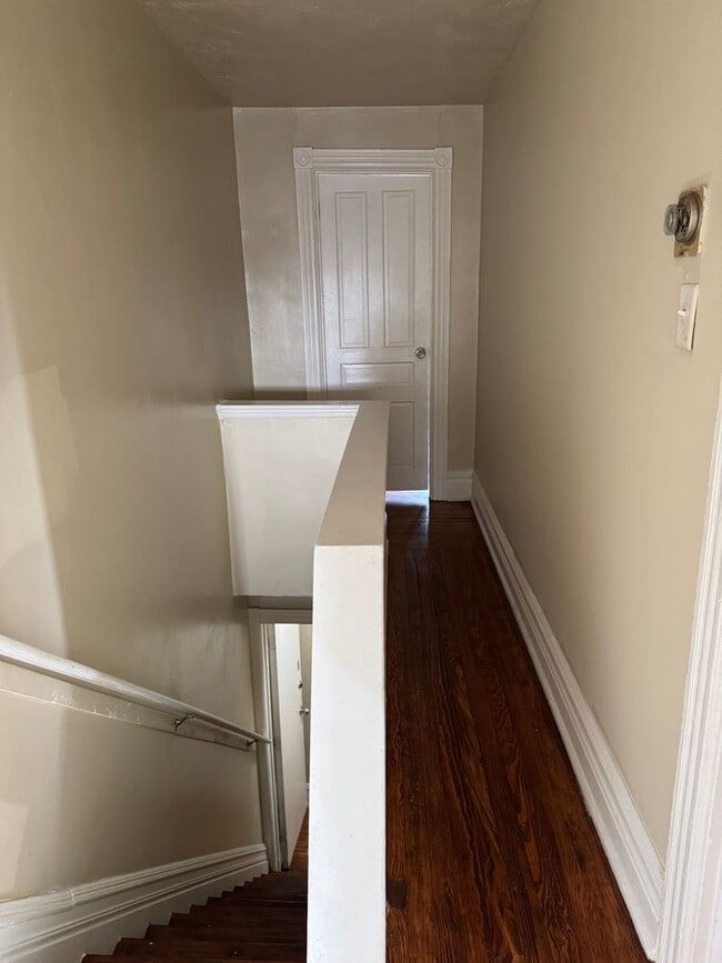 Building Photo - 718-718 Washington St