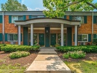 Building Photo - 2407 S Goebbert Rd