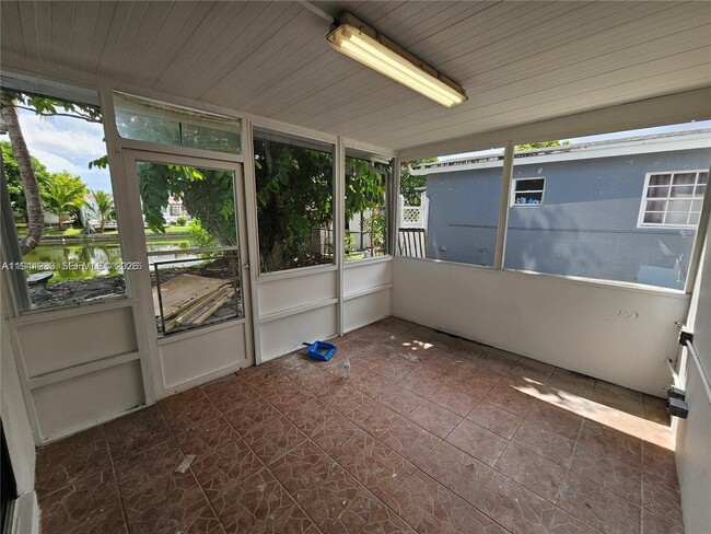 Building Photo - 7908 Granada Blvd