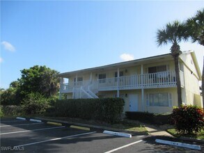 Building Photo - 4601 Bayshore Dr