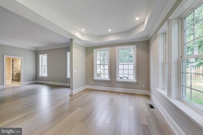 Building Photo - 3104 Sleepy Hollow Rd