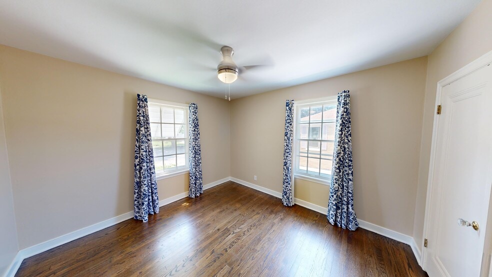 MASTER BEDROOM - 7717 29th Ave