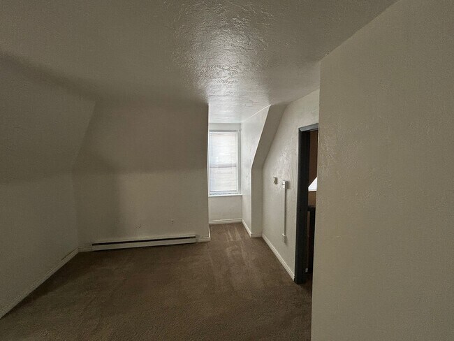 Building Photo - 120 S Graham St