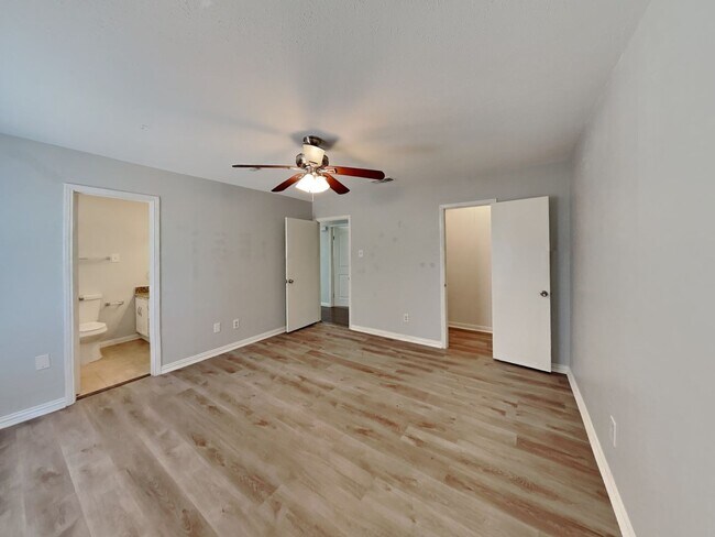 Building Photo - Spacious 3-Bed, 2-Bath Home in Allen, TX with Split Floor Plan, Double Oven & Large Shaded Backyard