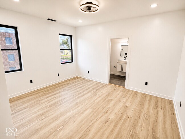 Building Photo - 3614 N Illinois St
