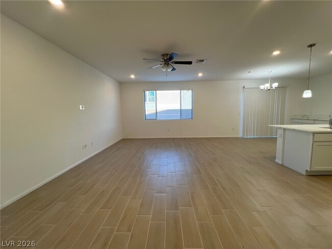 Building Photo - 7470 S Pioneer Way