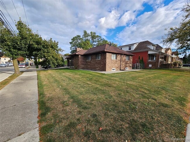 Building Photo - 13137 Ruby St