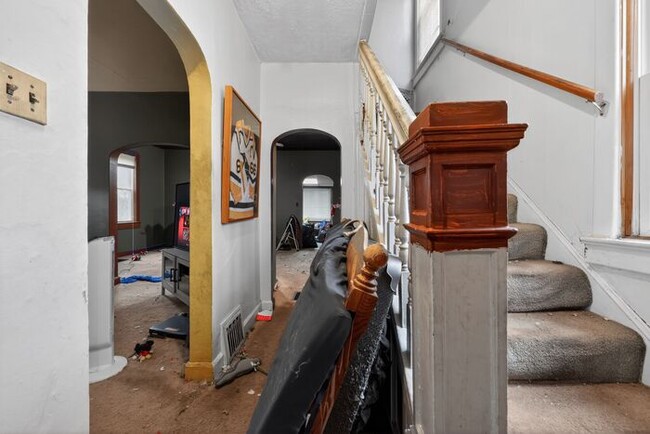 Building Photo - 1220 Erie St