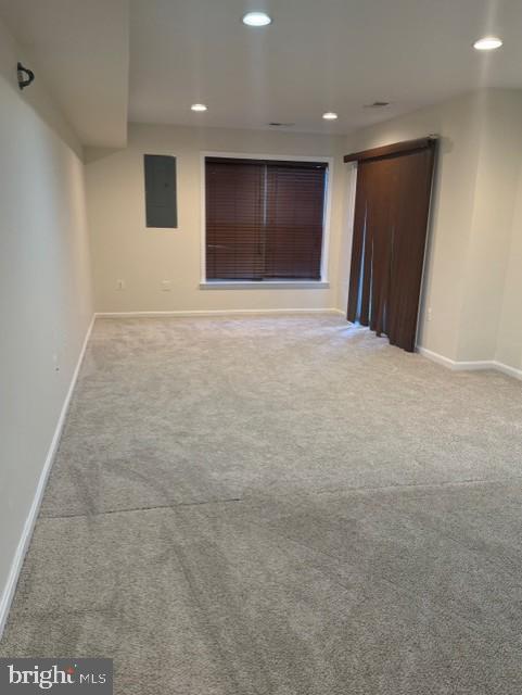 Building Photo - 165 Royal Ct