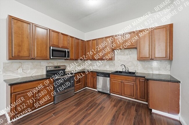 Building Photo - 807 Wyatt St