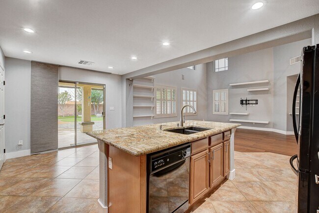 Building Photo - 4 Bedroom in North Las Vegas Near Aliante