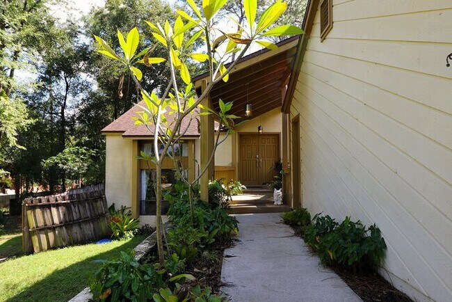 Building Photo - Wekiva Hunt Club Community in Longwood 4 B...