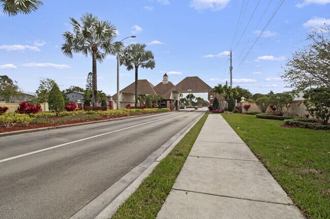 Building Photo - 124 Preston Way