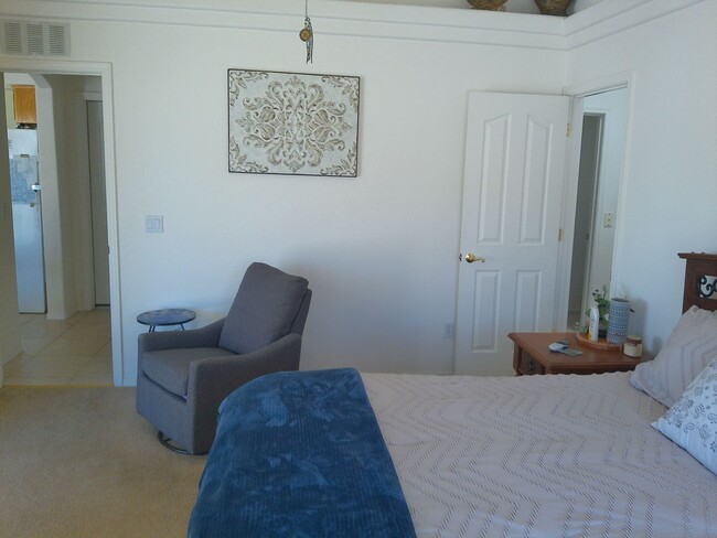 Building Photo - Winter Rental