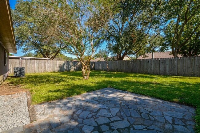Building Photo - 6206 Bryant Pond Dr