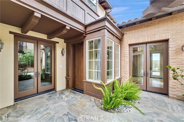 Building Photo - 31 Cezanne