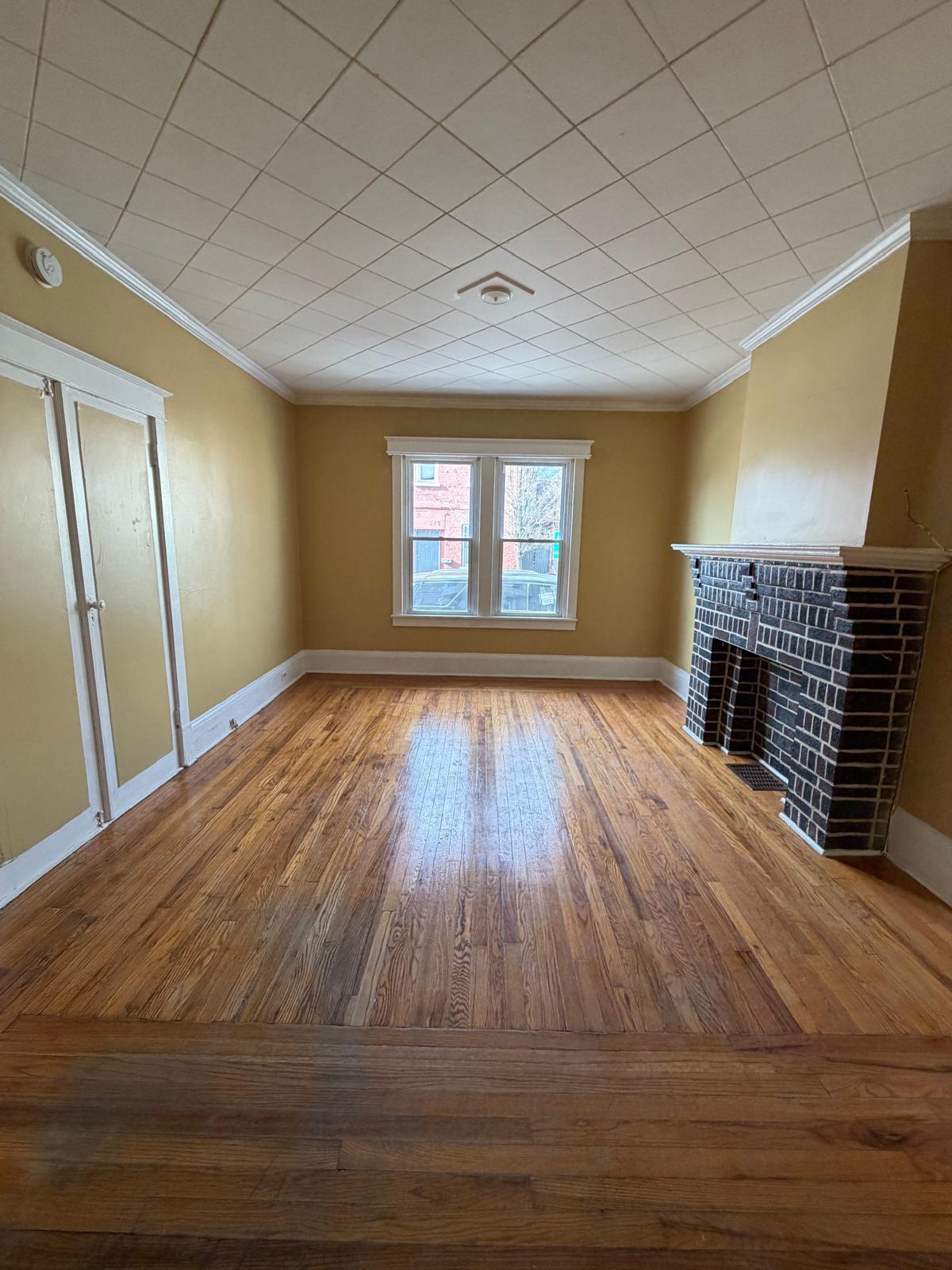 Building Photo - 516 2nd St