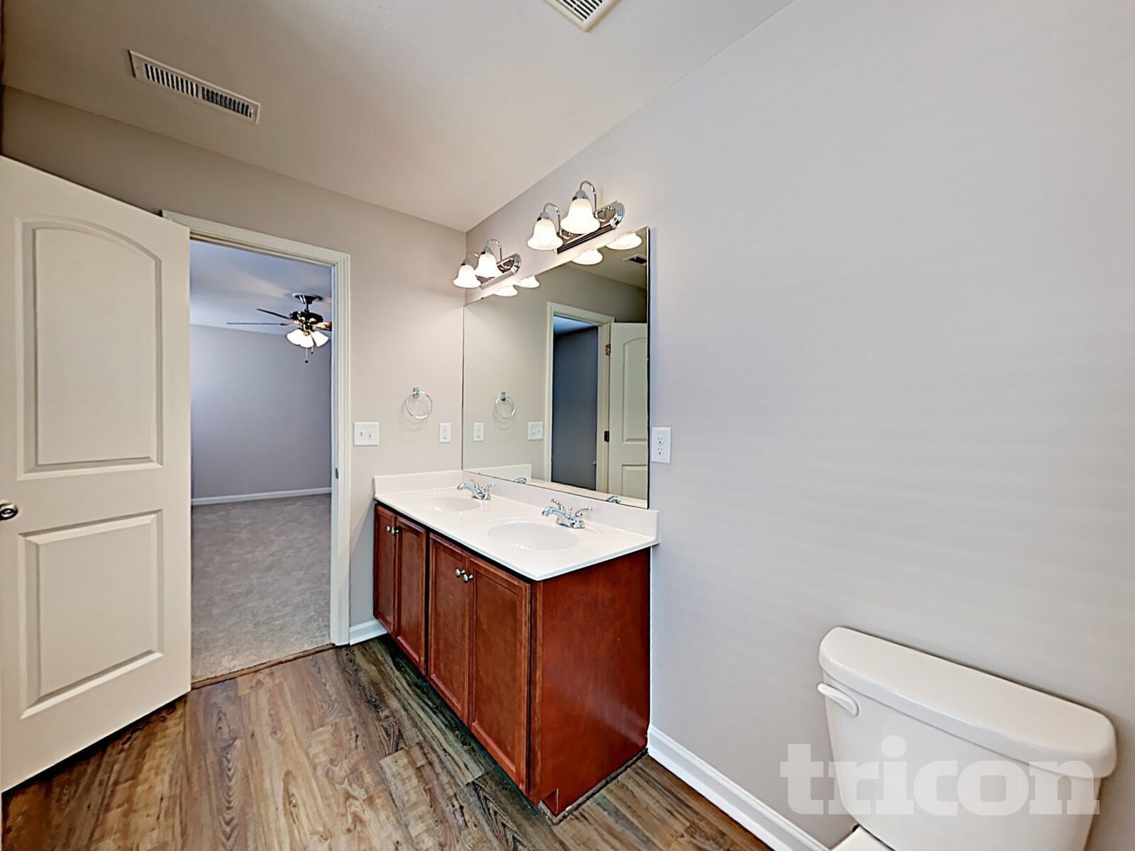 Building Photo - 917 Leatherstone Ln