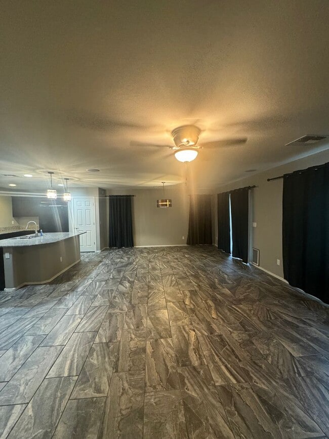 Building Photo - 16345 W Latham St