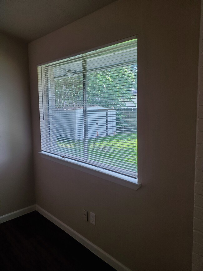 Building Photo - 4414 Monteith Dr