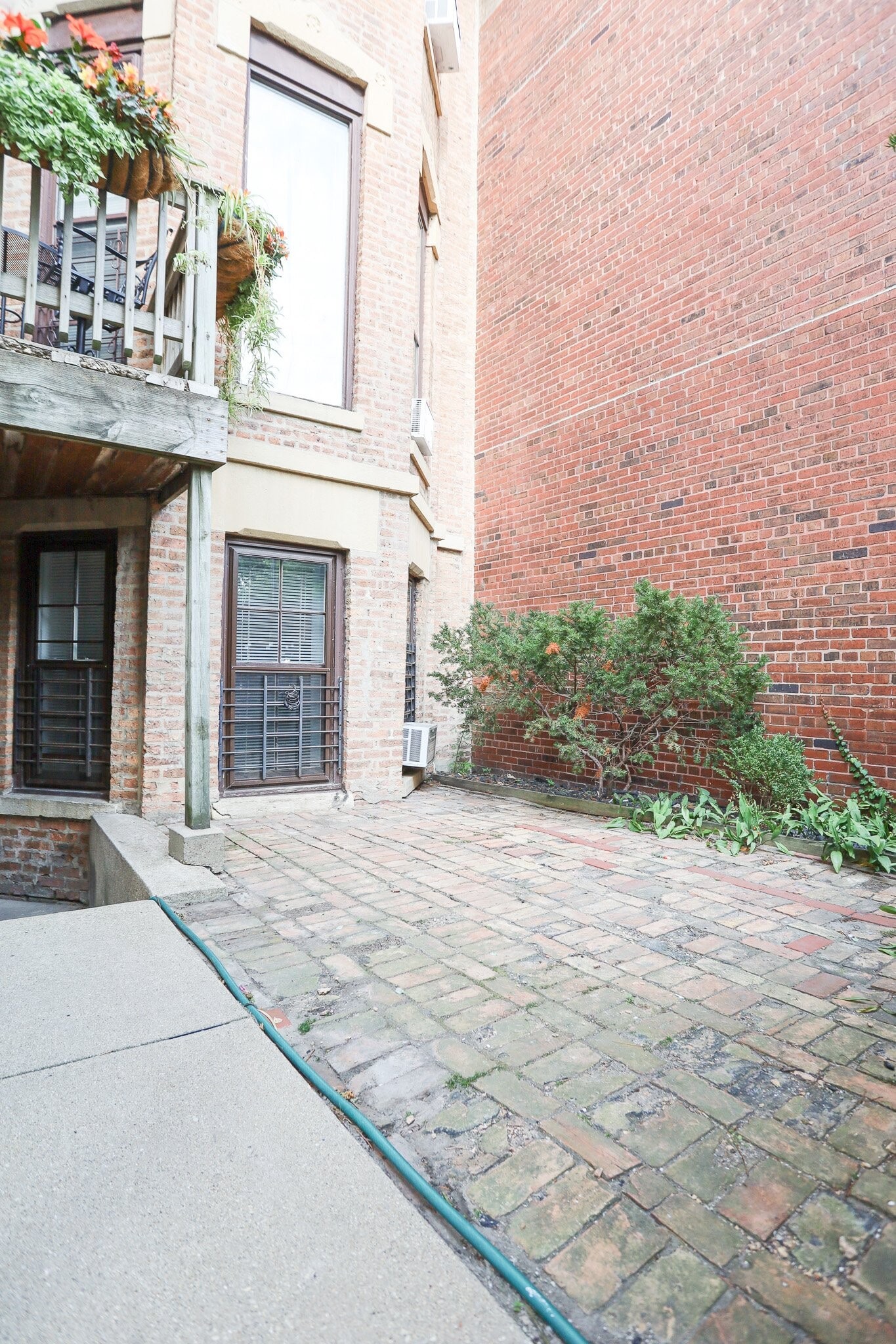 Building Photo - 168 W Menomonee St