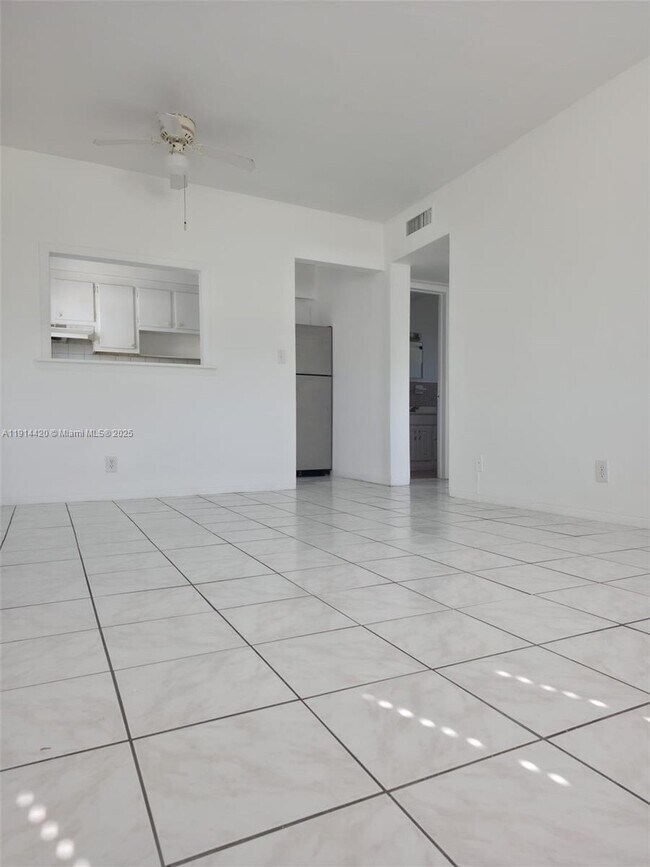 Building Photo - 1610 Liberty St