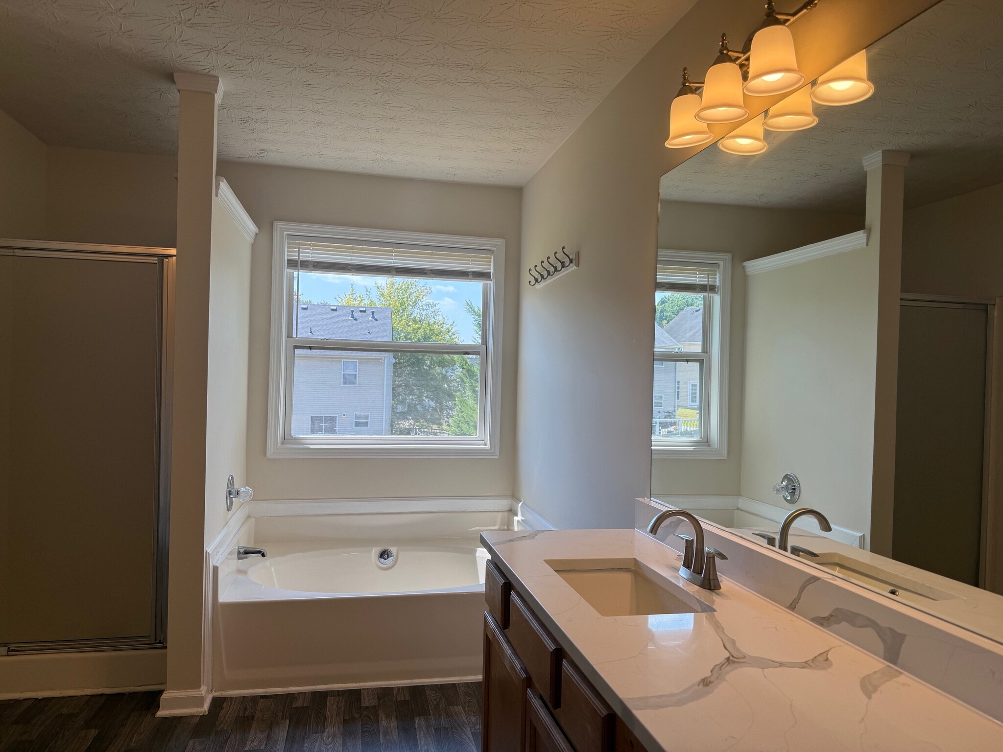 Building Photo - 259 Hardy Lillies Dr
