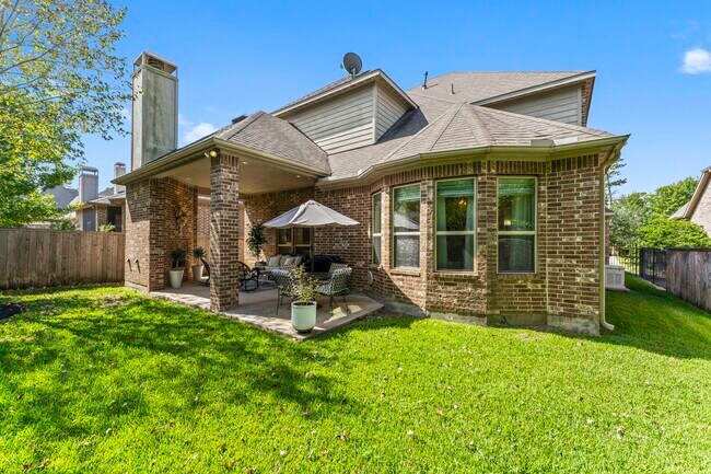 Building Photo - 72 Twin Ponds Pl