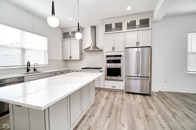 Building Photo - 519 Fulton St