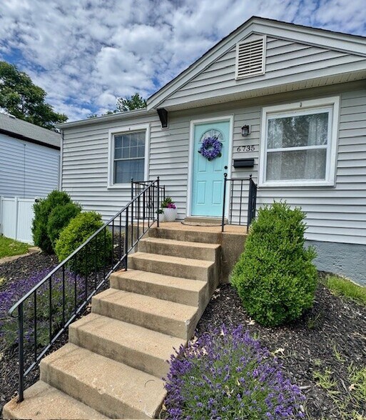 Primary Photo - 6735 Dale Ave