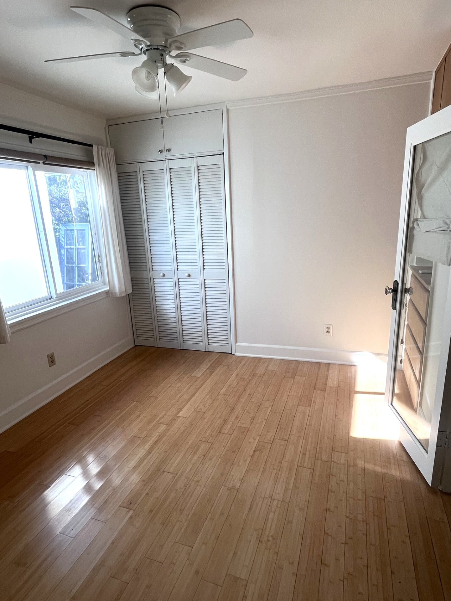 Building Photo - 3004 Del Monte Dr