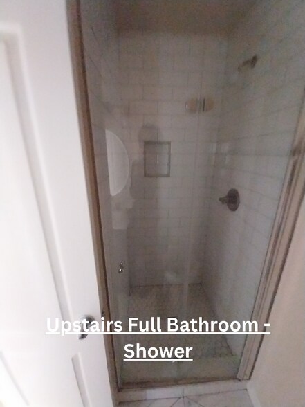 Building Photo - 4033 Chesterwood Dr