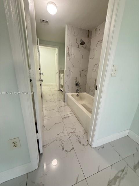 Building Photo - 3221 Sabal Palm Manor