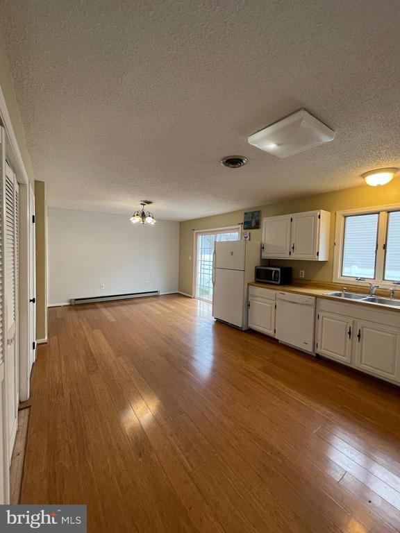 Building Photo - 32837 Bauska Dr