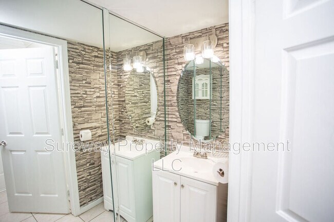 Building Photo - 606 Tanglewood Dr
