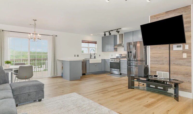 Building Photo - 209 Wooley Hollow Court