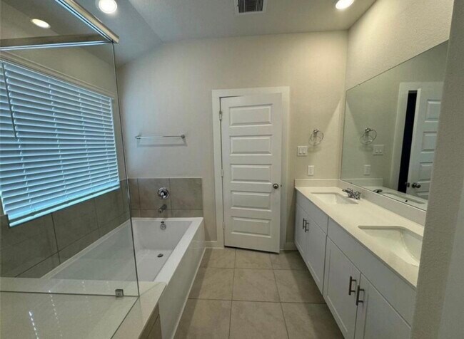 Building Photo - 6322 Buffalo Bnd Ln