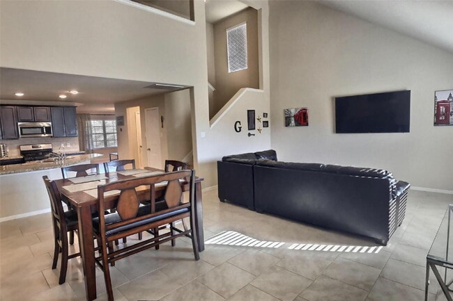 Building Photo - Modern Living in Tamarron | 4 Bed, 3.5 Bat...