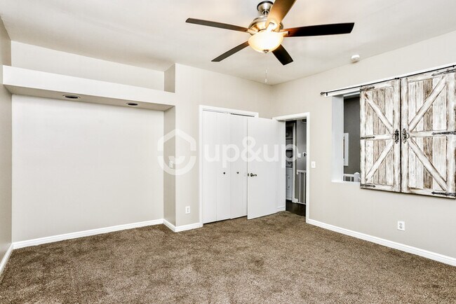 Building Photo - Fantastic 3bd/1.5ba home! Coming soon!