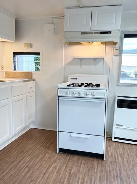 Building Photo - 15012 Lemoli Ave