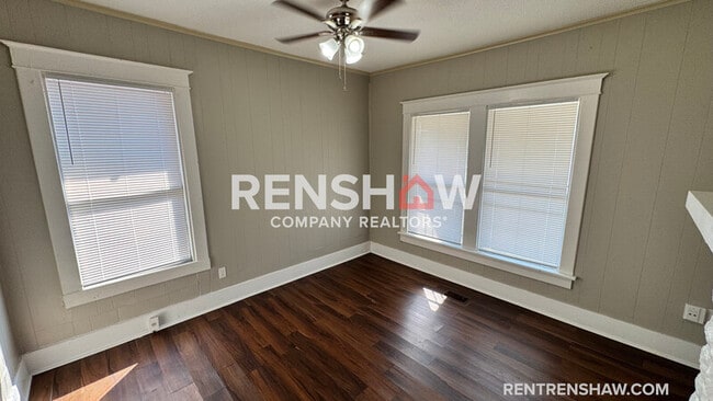 Building Photo - 696 Decatur St