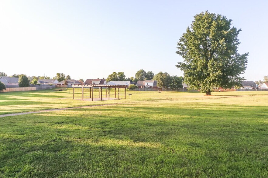 Building Photo - 4404 Shadow Ridge Dr