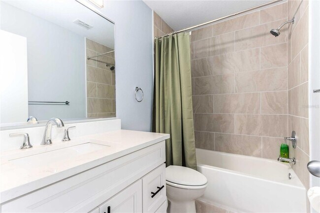 Building Photo - 824 Padua Ln