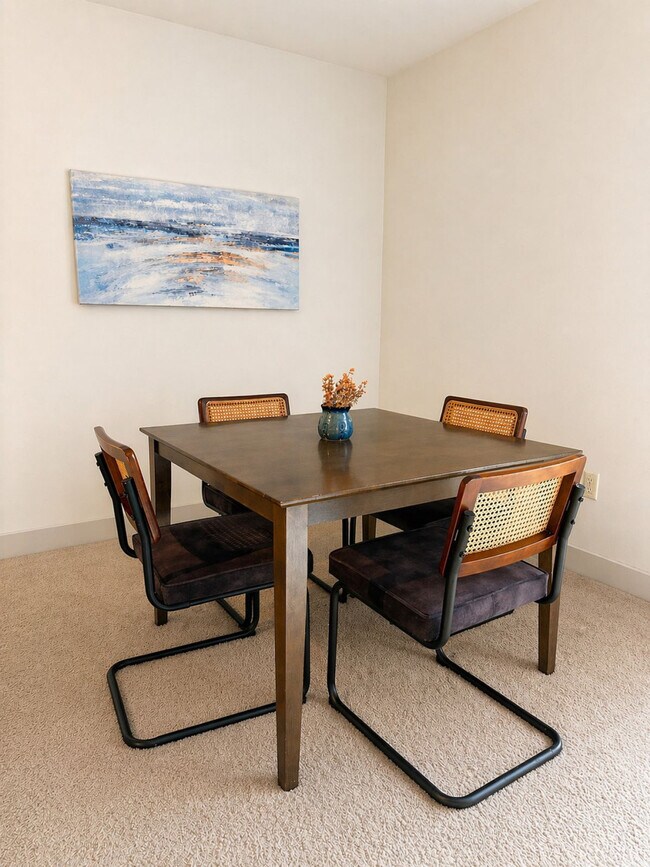 Building Photo - 145 N Jackson St