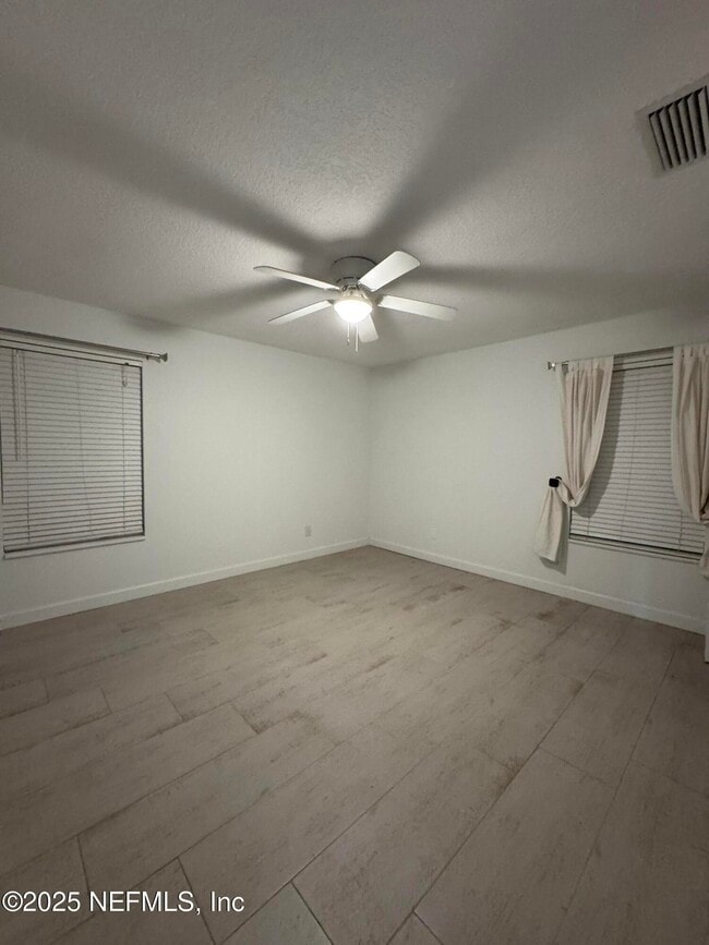 Building Photo - 7335 Floral Ridge Dr