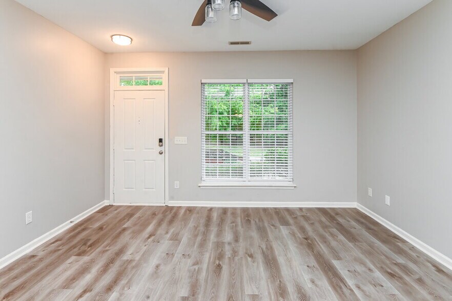 Building Photo - 13646 Carleen Way Dr