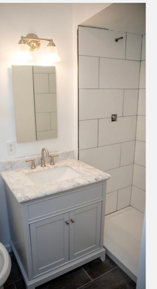 Building Photo - 11 Cozy Glen Ct