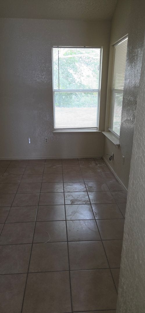 Building Photo - 2405 Kilgore Dr