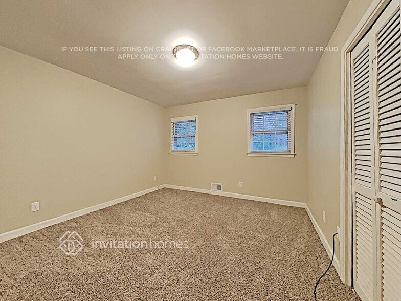 Building Photo - 2571 Riverglenn Cir