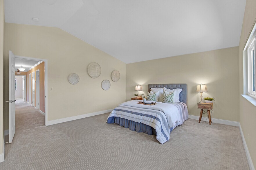 Building Photo - 706 Endsliegh Ct